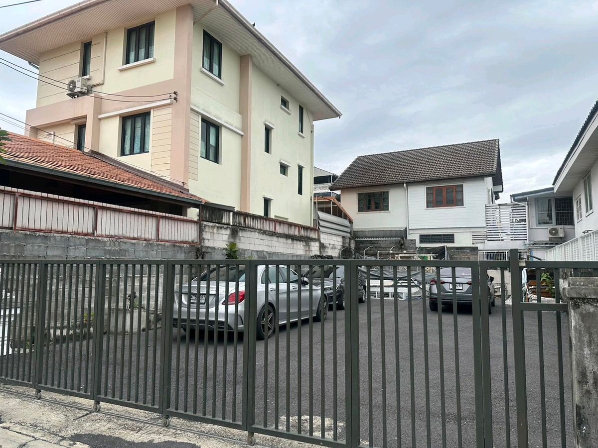 Land Soi Lat Phrao 94 Land Soi Lat Phrao 94