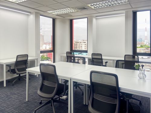 ย้ายเข้าพื้นที่ออฟฟิศพร้อมใช้งานสำหรับ 10 พนักงาน ใน HQ S.P. Building