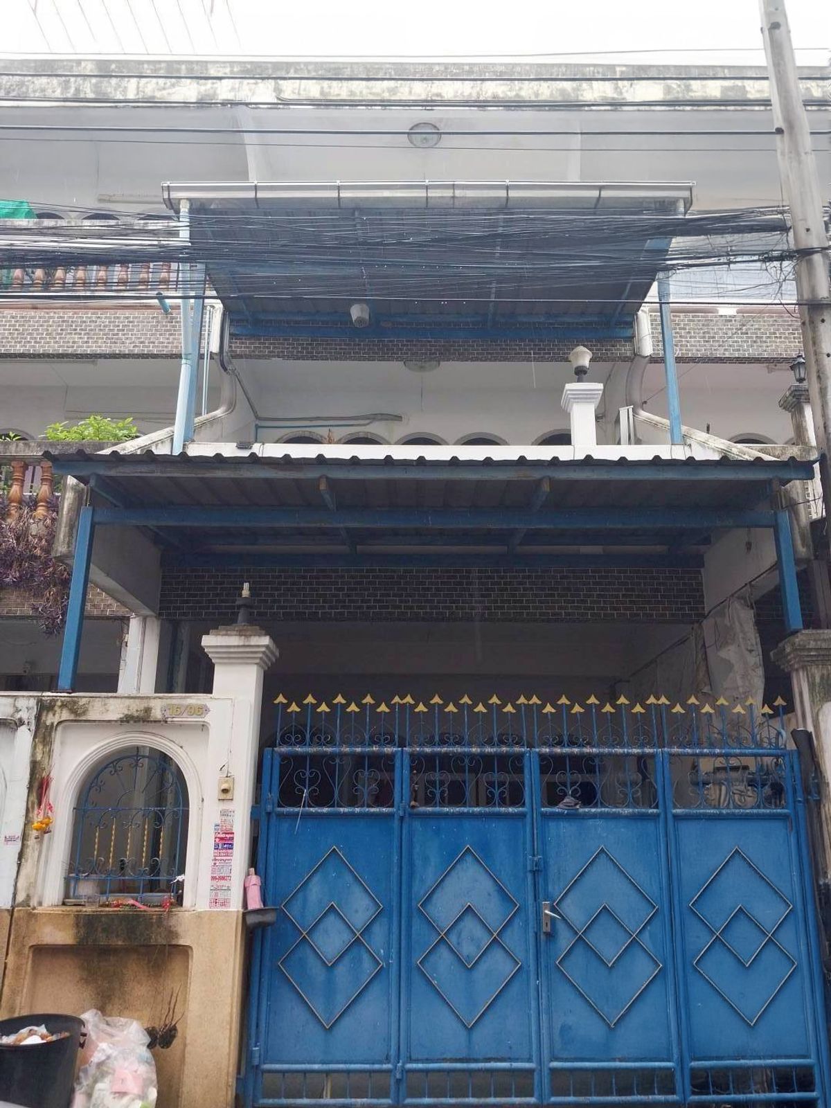 Townhome: Outside the Bangkok Project