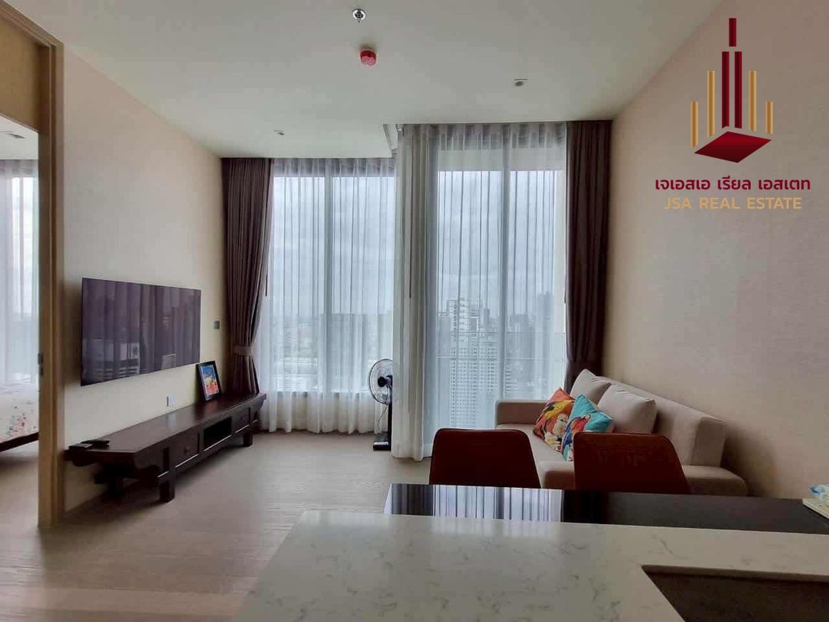 ✨ For Rent: The Esses Asoke Condo ✨ 💰 ONLY 45,000 THB/Month