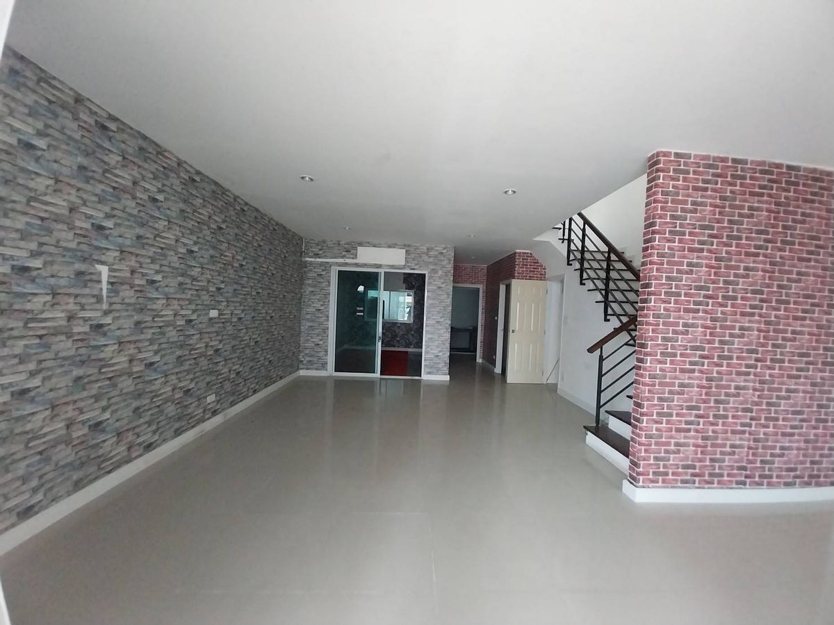 Townhome RK Park 2 Ram Inthra-Safari – รูปที่ 3