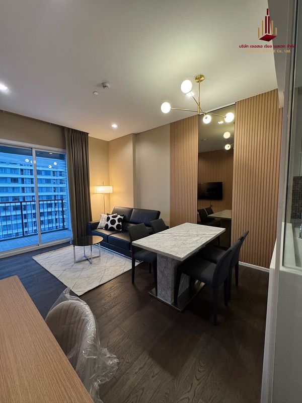✨ For Rent: The Saint Residences Condo ✨  💰 Only 32,000 THB/month