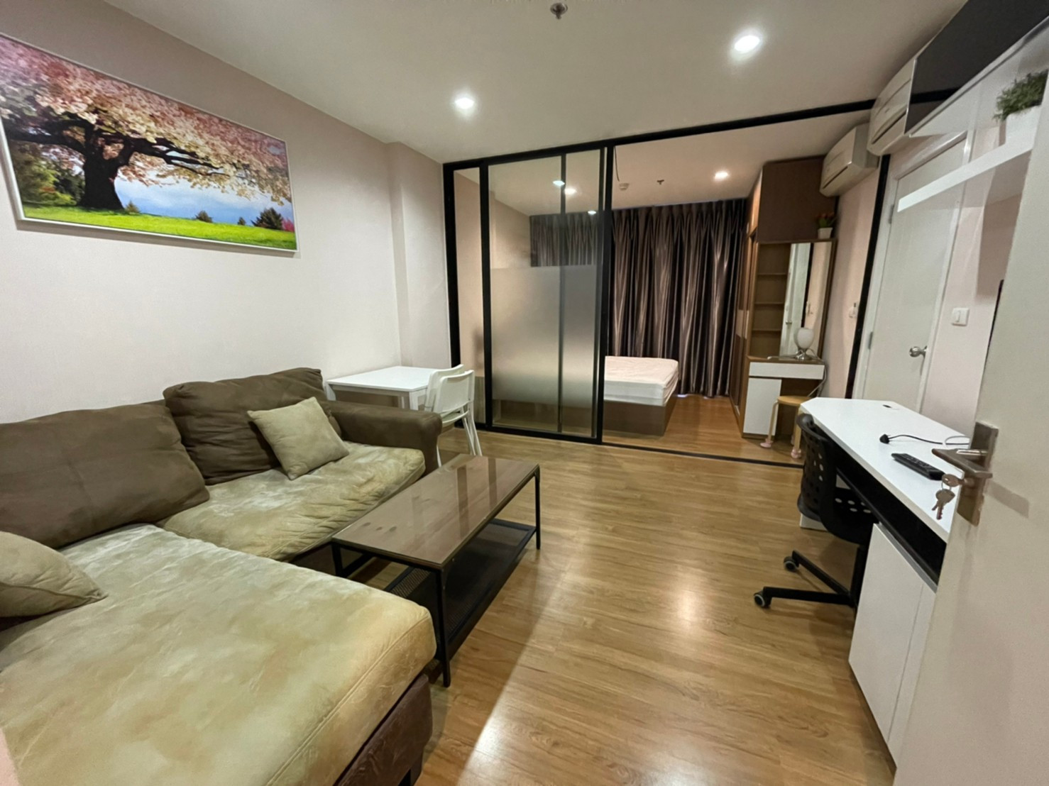 💥รหัส TTTP039021R💥 📢📢For Rent The Tree Interchange (1 Bed 36 ตร.ม/13,000 บาท) ชั้น 21 ติดเกตเวย์ / ใกล้ MRT / รพ.บางโพ สนใจ Line ID: @atfirm