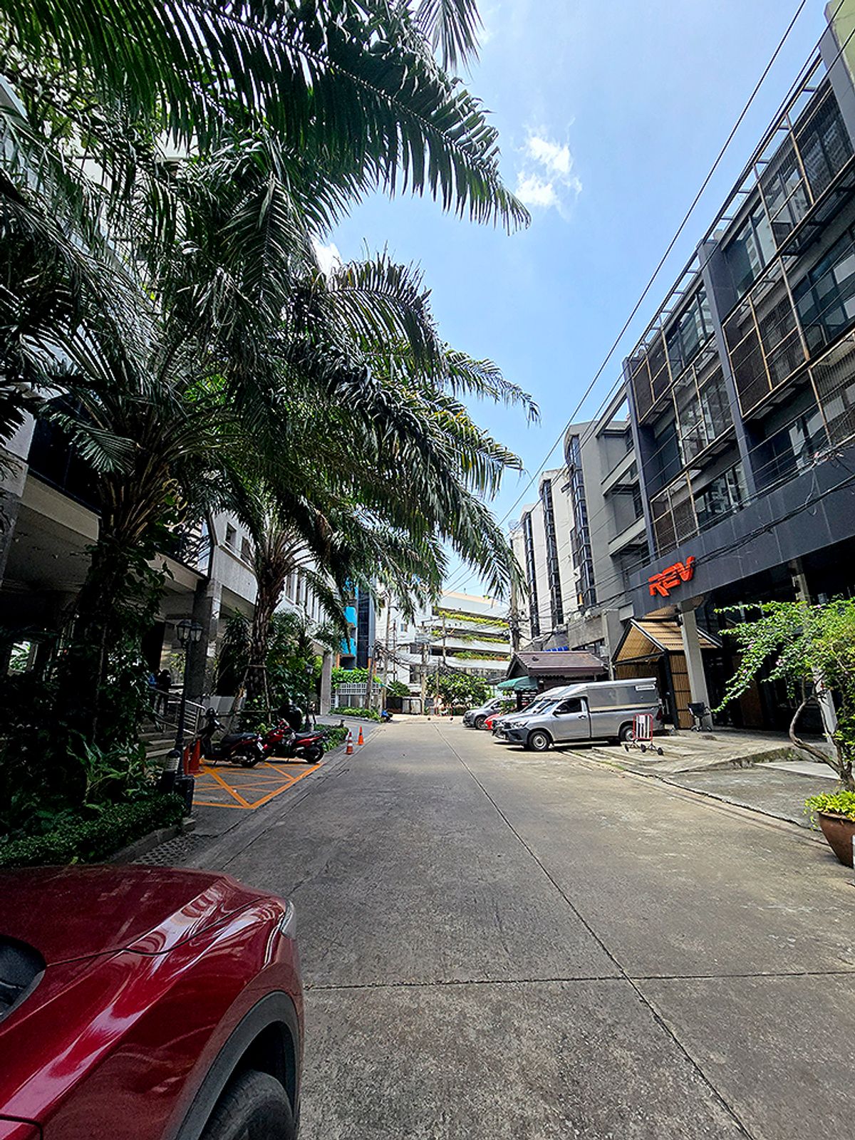 Home Office 4 ชั้นครึ่ง ใจกลางกรุงเทพ (...ลด 4 ล้าน...) Supalai Place Sukhumvit 39 – รูปที่ 2
