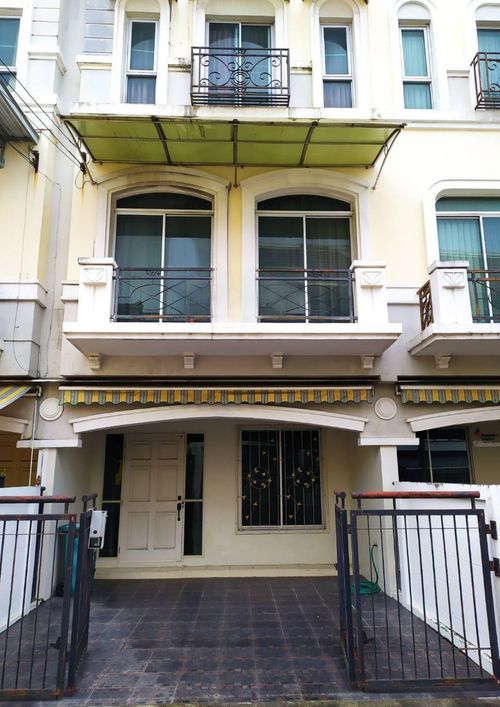 Swiss town house / 3 bedrooms (sell), Baan Klang Muang Swiss Town / 3 Bedrooms (For Sale) TPM009