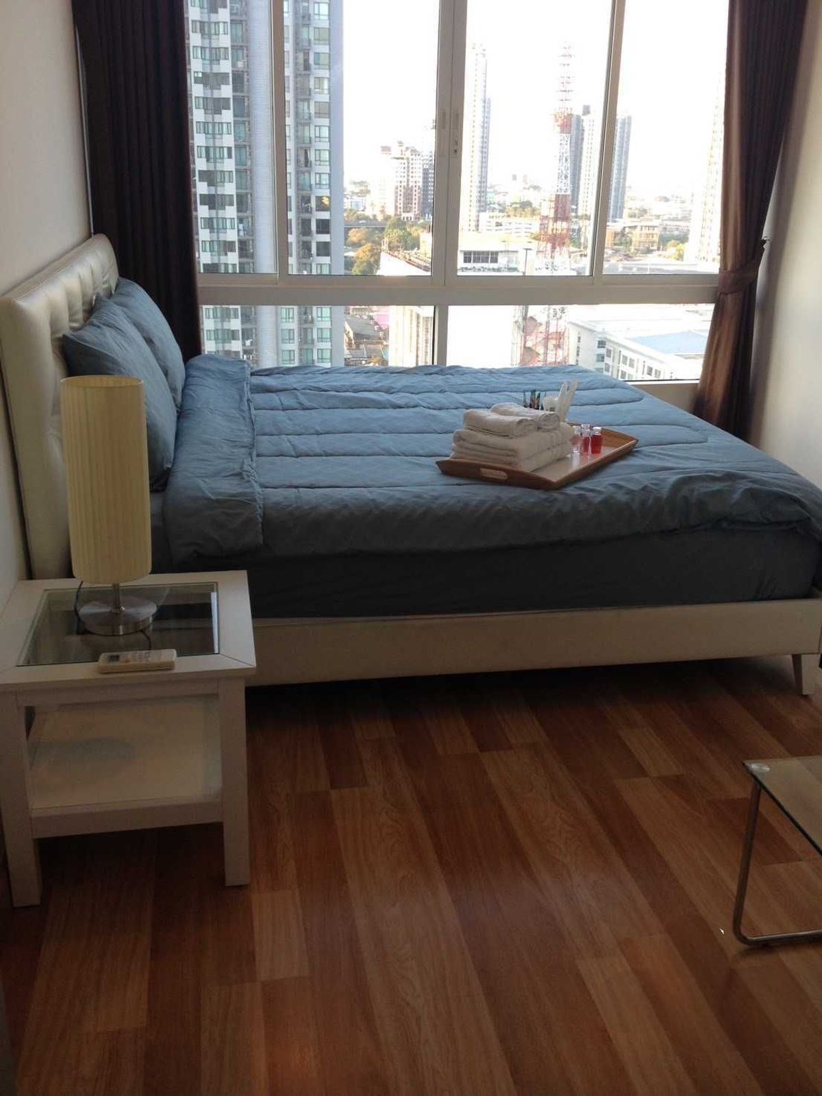 The big room is beautiful, full of fir. The best price in the project !!
