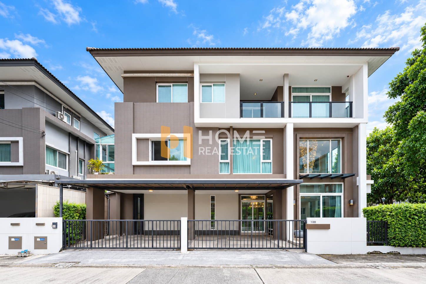 Corner-unit house, largest layout, near MRT 🏡 Casa Legend Kaset-Nawamin – Detached house with 6 bedrooms (For Sale) TPM048