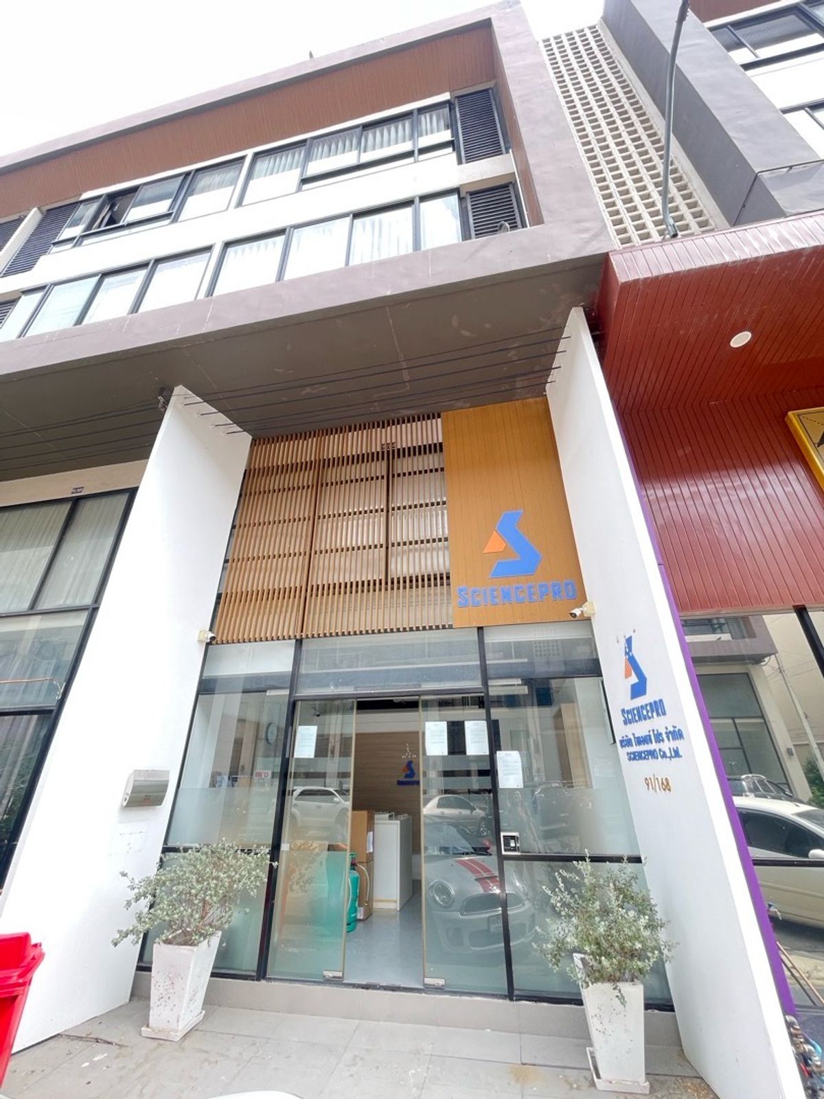 ขายอาคาร4ชั้นพร้อมลิฟท์ในตัวเดอะแกรนด์ไอยรา แกรนด์เดย์the lyara grande เหมาะลงทุน