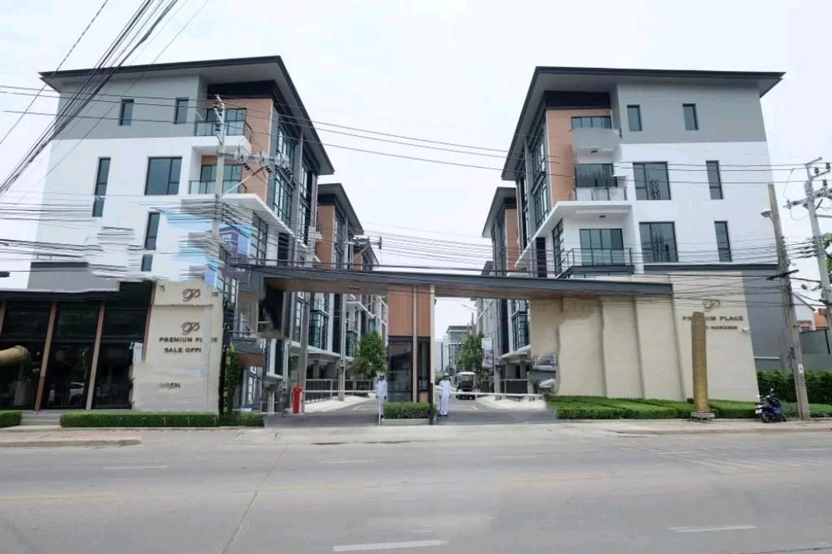 Home Office 255 ตรม. ติดถนนสุคนธสวัสดิ์ Premium Place เกษตร-นวมินทร์ มีลานจอดรถส่วนกลางให้ลูกค้า Home Office 255 ตรม. ติดถนนสุคนธสวัสดิ์ Premium Place เกษตร-นวมินทร์ มีลานจอดรถส่วนกลางให้ลูกค้า