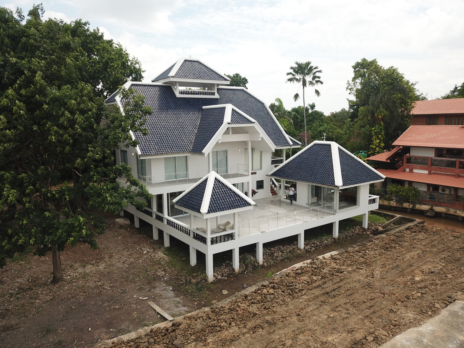 บ้านริมแม่น้ำเจ้าพระยาพร้อมที่ดิน ท่าอิฐ – รูปที่ 2