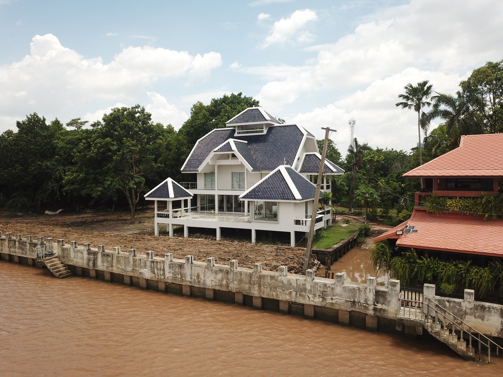 บ้านริมแม่น้ำเจ้าพระยาพร้อมที่ดิน ท่าอิฐ – รูปที่ 3