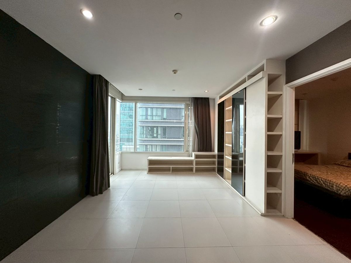 For Sale Manhattan Chitlom! 2 Bedroom 88 SQ.M Unfurnished Near Central Chidlom For Sale Manhattan Chitlom! 2 Bedroom 88 SQ.M Unfurnished Near Central Chidlom