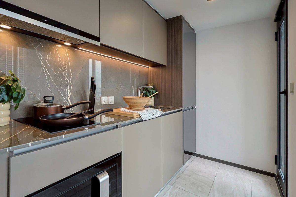 Condo for Rent: Corner Ratchathewi, near to BTS Ratchathewi 1 Bedroom, 1 Bathroom, spacious unit 42.37 sq.m. Rental Price: 40,000 THB/month Condo for Rent: Corner Ratchathewi, near to BTS Ratchathewi 1 Bedroom, 1 Bathroom, spacious unit 42.37 sq.m. Rental Price: 40,000 THB/month