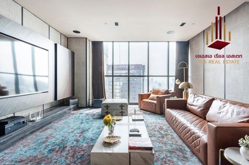 ✨ For Rent:  Ashton Silom Condo ✨  💰 Only 25,000  THB/month