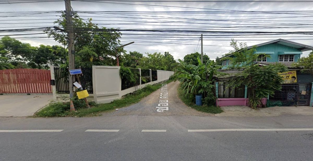 Land for sale in Khlong Ha, Khlong Luang area, area of 260 sq.wah is a land allocation. Soi Khlong Five, East 30, Khlong Ha, Khlong Luang District Pathum Thani Province Land for sale in Khlong Ha, Khlong Luang area, area of 260 sq.wah is a land allocation. Soi Khlong Five, East 30, Khlong Ha, Khlong Luang District Pathum Thani Province