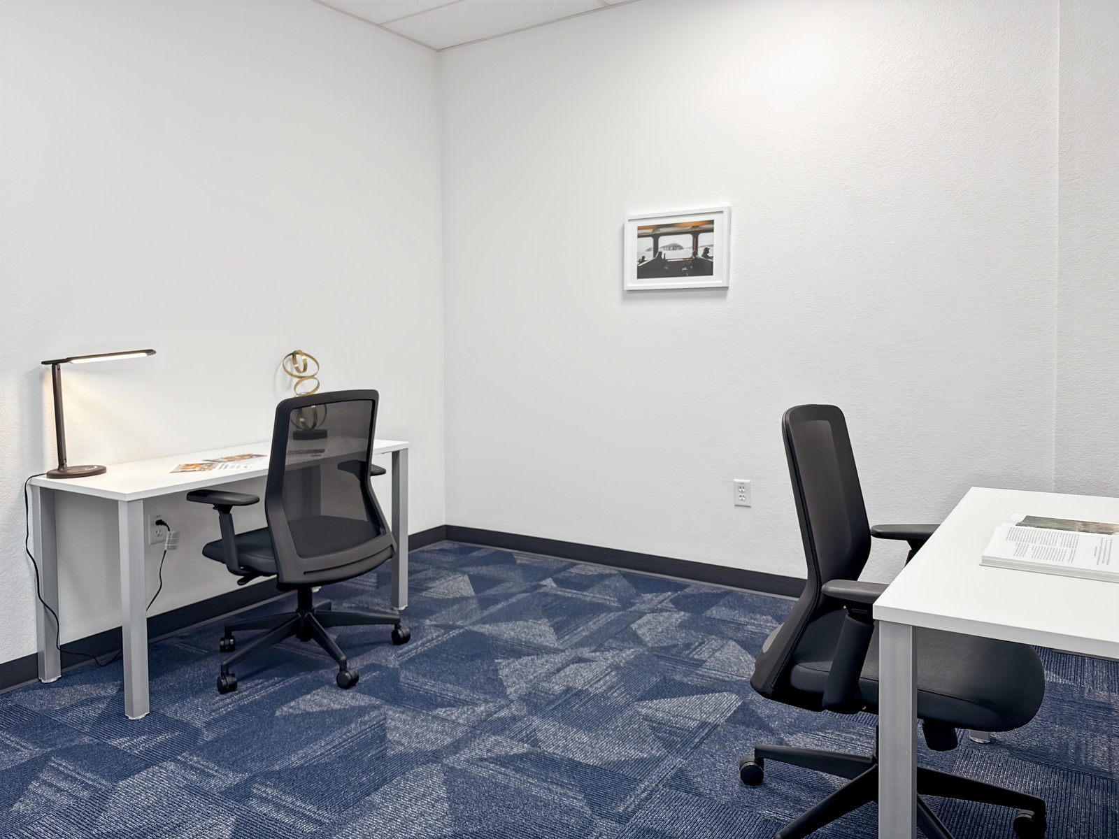 Private office space tailored to your business’ unique needs in HQ Serm-Mit Tower Private office space tailored to your business’ unique needs in HQ Serm-Mit Tower