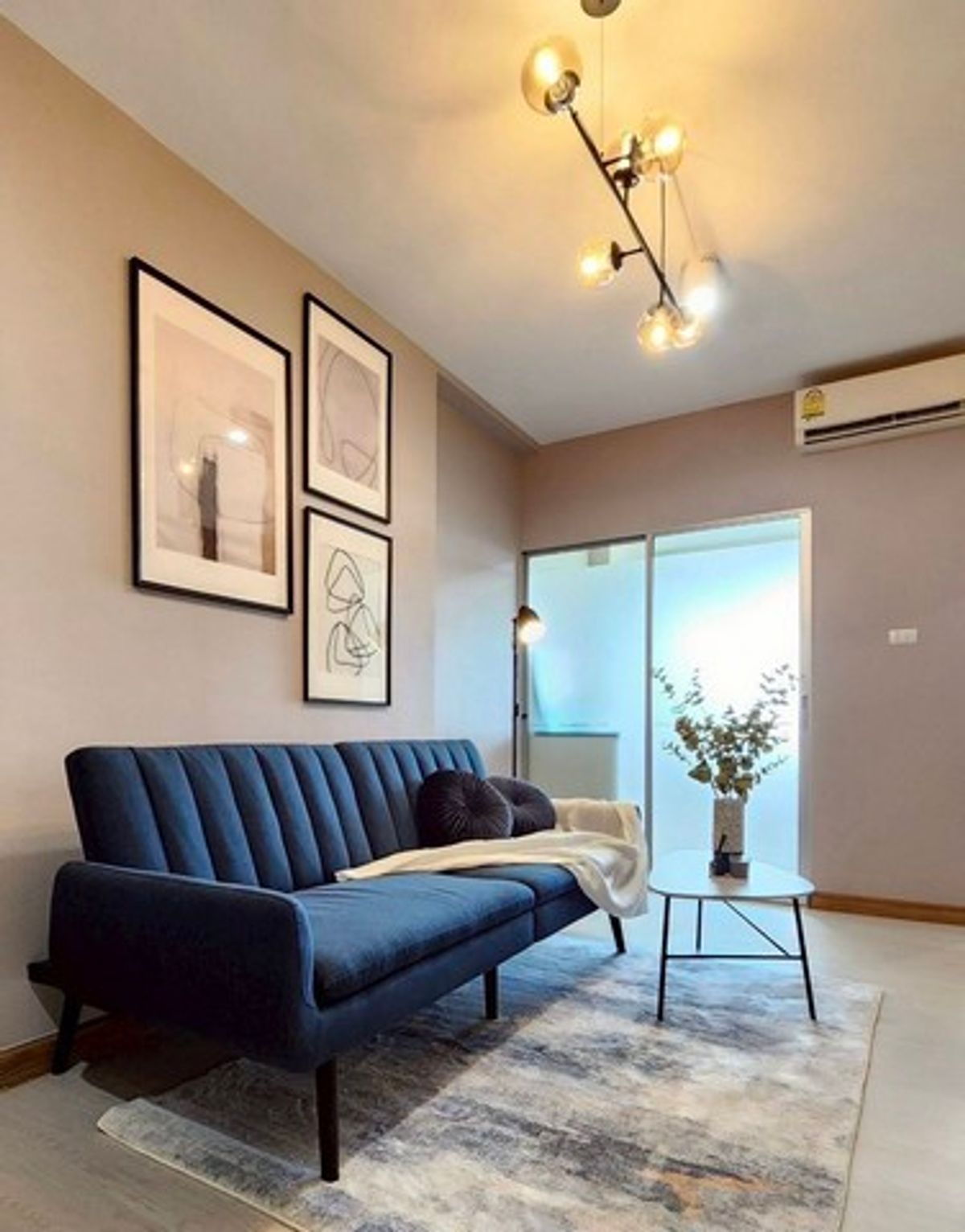 Located at BTS & MRT Bang Wa Interchange Beautiful, brand-new condition, fully furnished. Located at BTS & MRT Bang Wa Interchange Beautiful, brand-new condition, fully furnished.