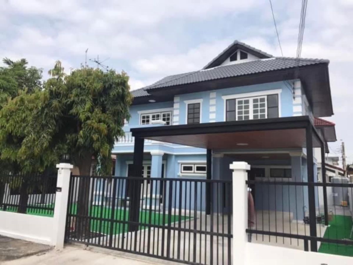 ให้เช่า บ้านมณียา 3 รัตนาธิเบศร์-ท่าอิฐ เนื้อที่ 64 ตร.วา พื้นที่ใช้สอย 185 ตร.ม. 3 ห้องนอน 2 ห้องน้ำ จอดรถได้ 1-2 คัน