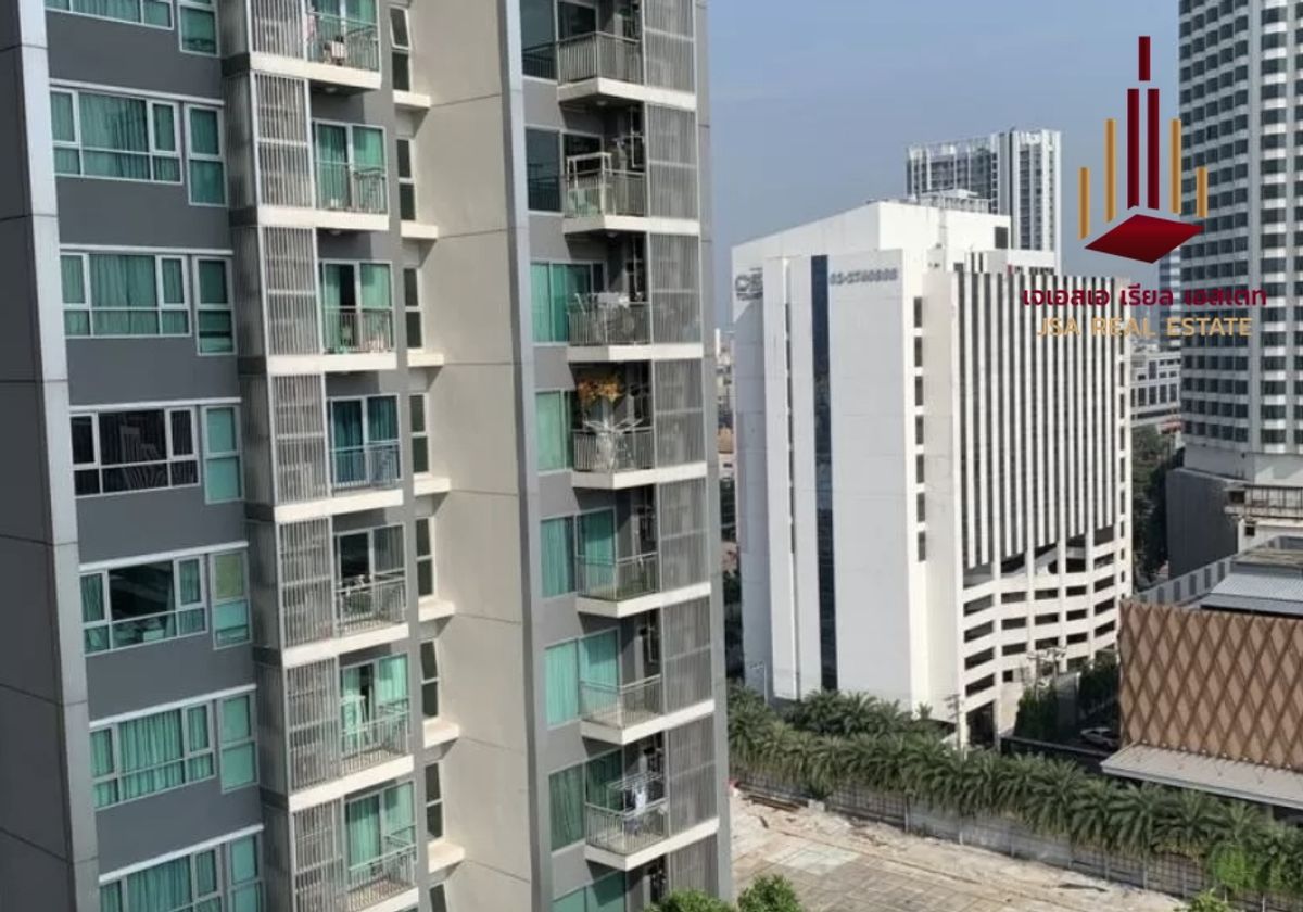 ✨ For Sale: Life Ratchadapisek Condo ✨ 💰 Only 3,750,000 THB ✨ For Sale: Life Ratchadapisek Condo ✨ 💰 Only 3,750,000 THB