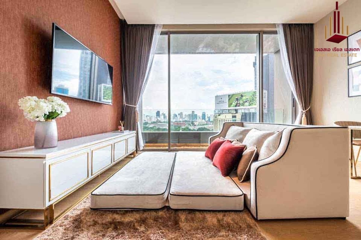 ✨ For Sale: Saladaeng One Condo ✨ 💰 Only 26,000,000 THB ✨ For Sale: Saladaeng One Condo ✨ 💰 Only 26,000,000 THB