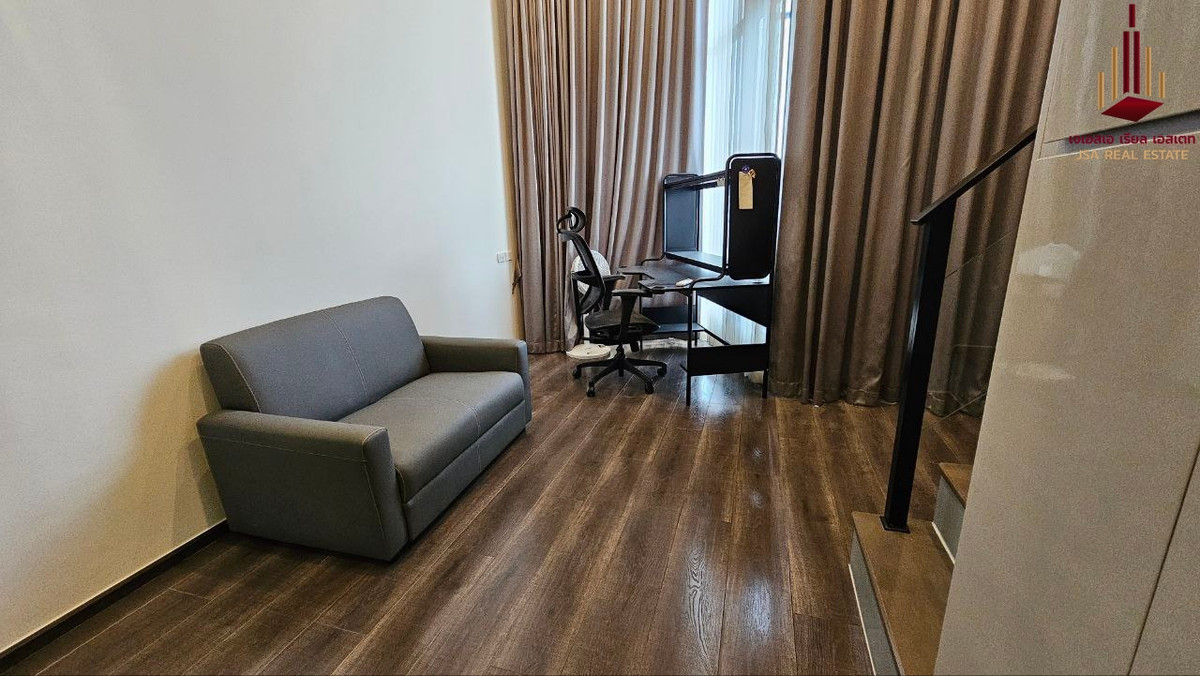 ✨ For Sale: KnightsBridge Space Ratchayothin Condo ✨💰 Only 5,260,000 THB