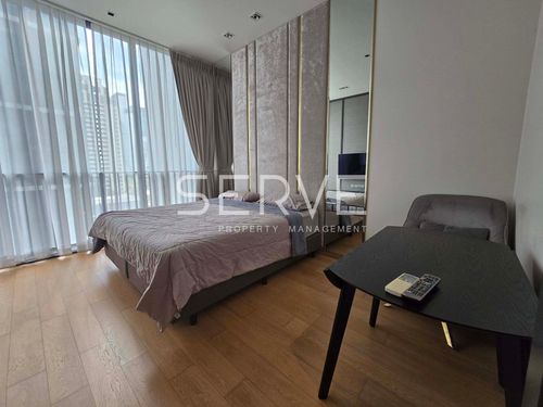 Studio Large Room 35 sq.m. Good Location Close to BTS Chit Lom 280 m. at 28 Chidlom Condo / For Sale