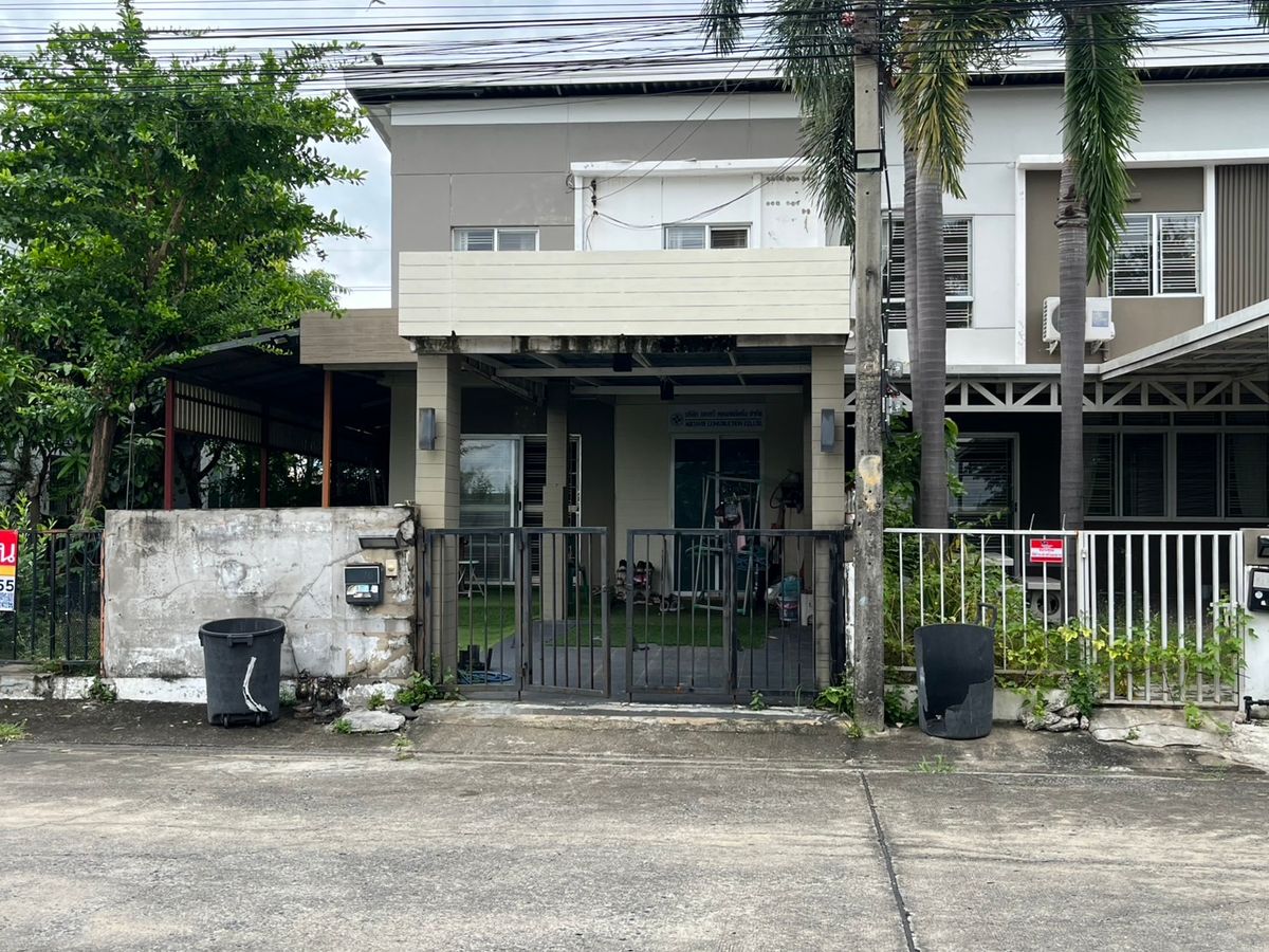 ทาวน์เฮ้าส์ 2 ชั้น โครงการ พฤกษา 64/2 (Baan Pruksa 64/2 Rangsit - Klong 3) ไกล้สถานีรถไฟฟ้าสายสีแดง (รังสิต) และสายสีเขียว (คูคต) คูคต-คลองหลวง ตำบลคลองสาม อำเภอคลองหลวง จังหวัดปทุมธานี (ราคา 2,300,000 บาท )
