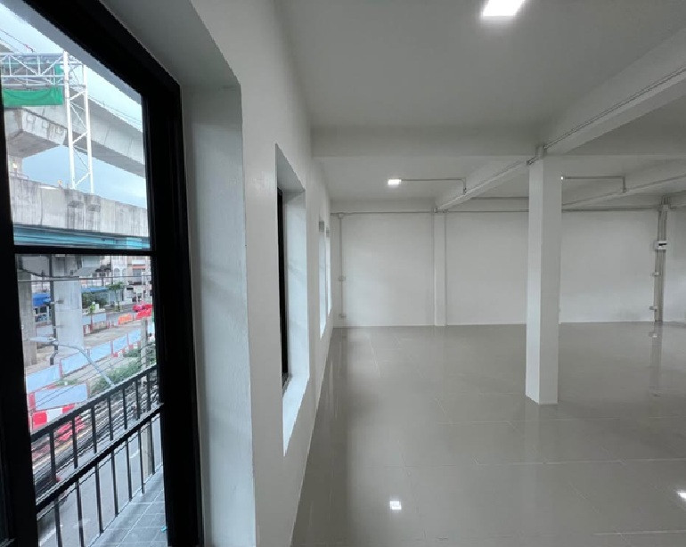 For Rent ให้เช่าอาคารสำนักงาน 3 ชั้น 2 คูหา ตีทะลุ ริมถนนสุขสวัสดิ์ แยกบางประแก้ว ใกล้พระราม 2 / อาคาร Renovate ใหม่ / พื้นที่ใช้สอยรวม 310 ตารางเมตร / เหมาะเป็นสำนักงาน , คลีนิค , หน้าร้าน จดบริษัทได้ – รูปที่ 2