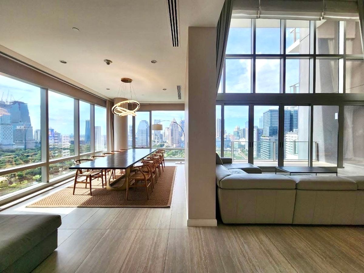185 Rajadamri: 339.12sqm 5bed Duplex 4bath Sell: 165,000,000 Am: 0656199198 185 Rajadamri: 339.12sqm 5bed Duplex 4bath Sell: 165,000,000 Am: 0656199198