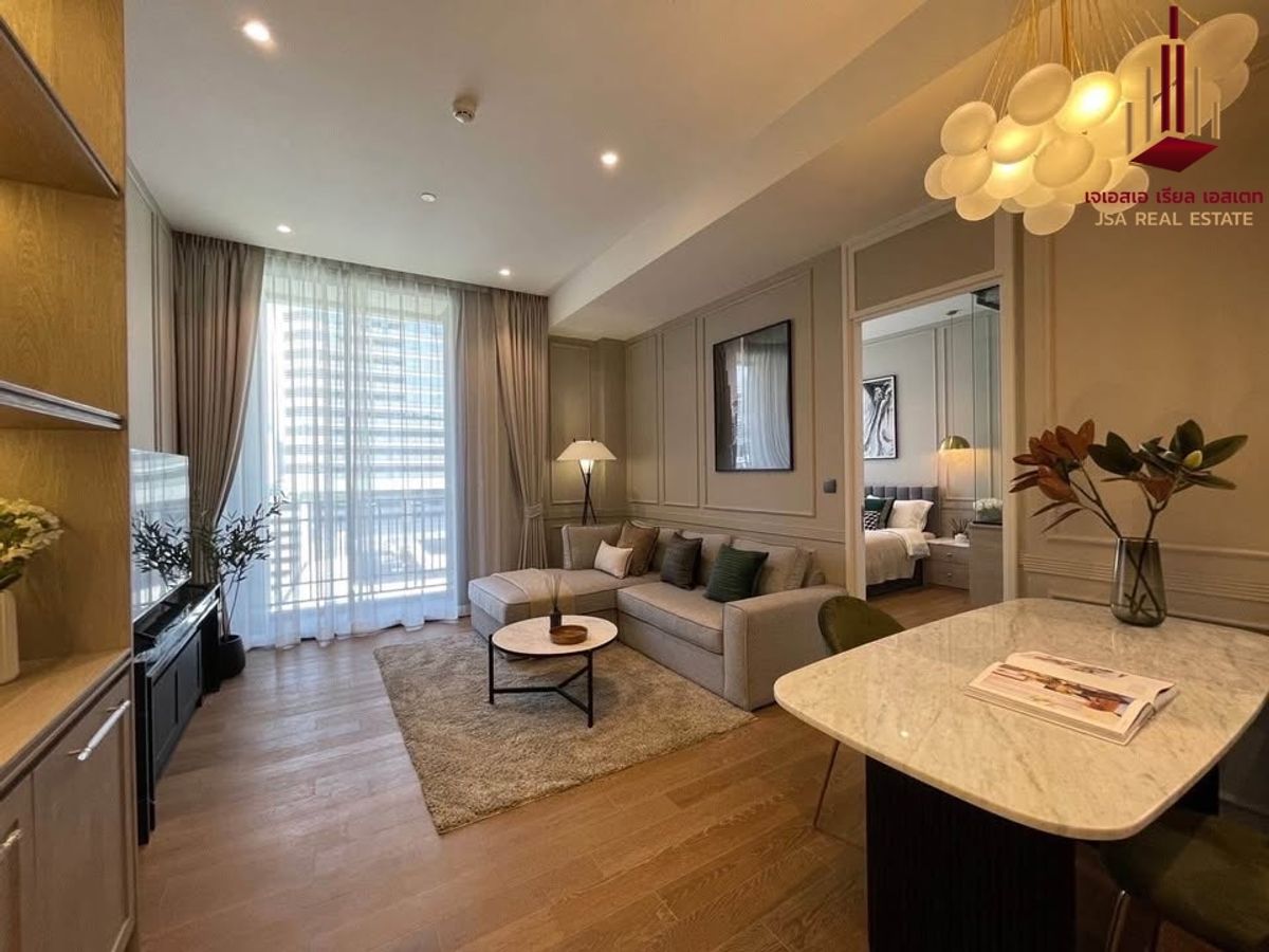 ✨ For Sale: Muniq Langsuan Condo ✨ 💰 ONLY 20,500,000 THB