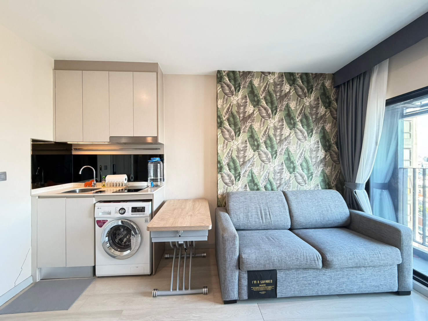 🏢 Rent: Night Bridge Prime Sathorn 🛏 Type: 1 bedroom 📏 Size: 24 sq.m. 💰 Price: 19,000 baht/month 📍 Location: City center, convenient transportation