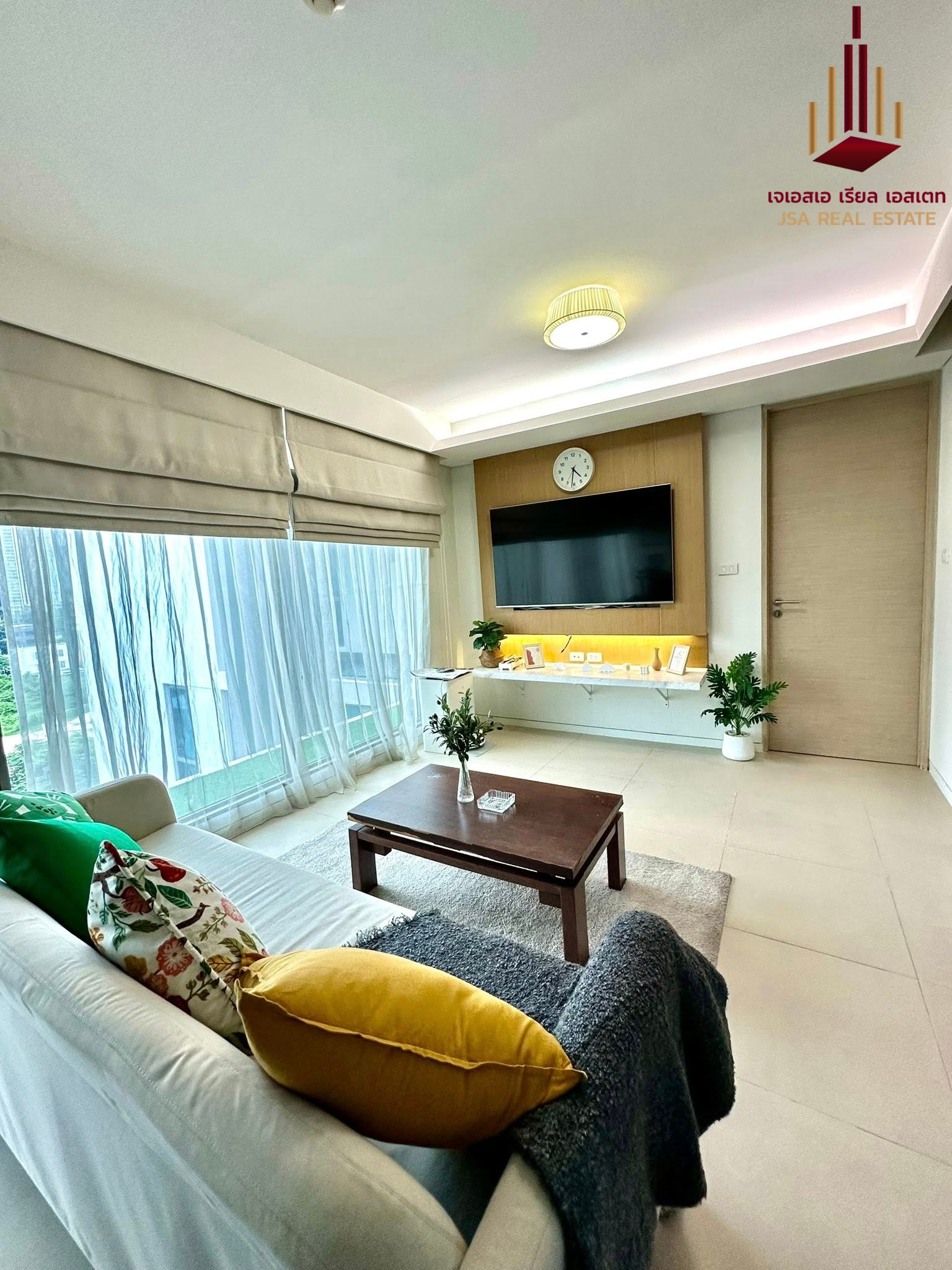 ✨ For Rent: Siamese ThirtyNine Condo ✨  💰 Only 70,000 THB/month