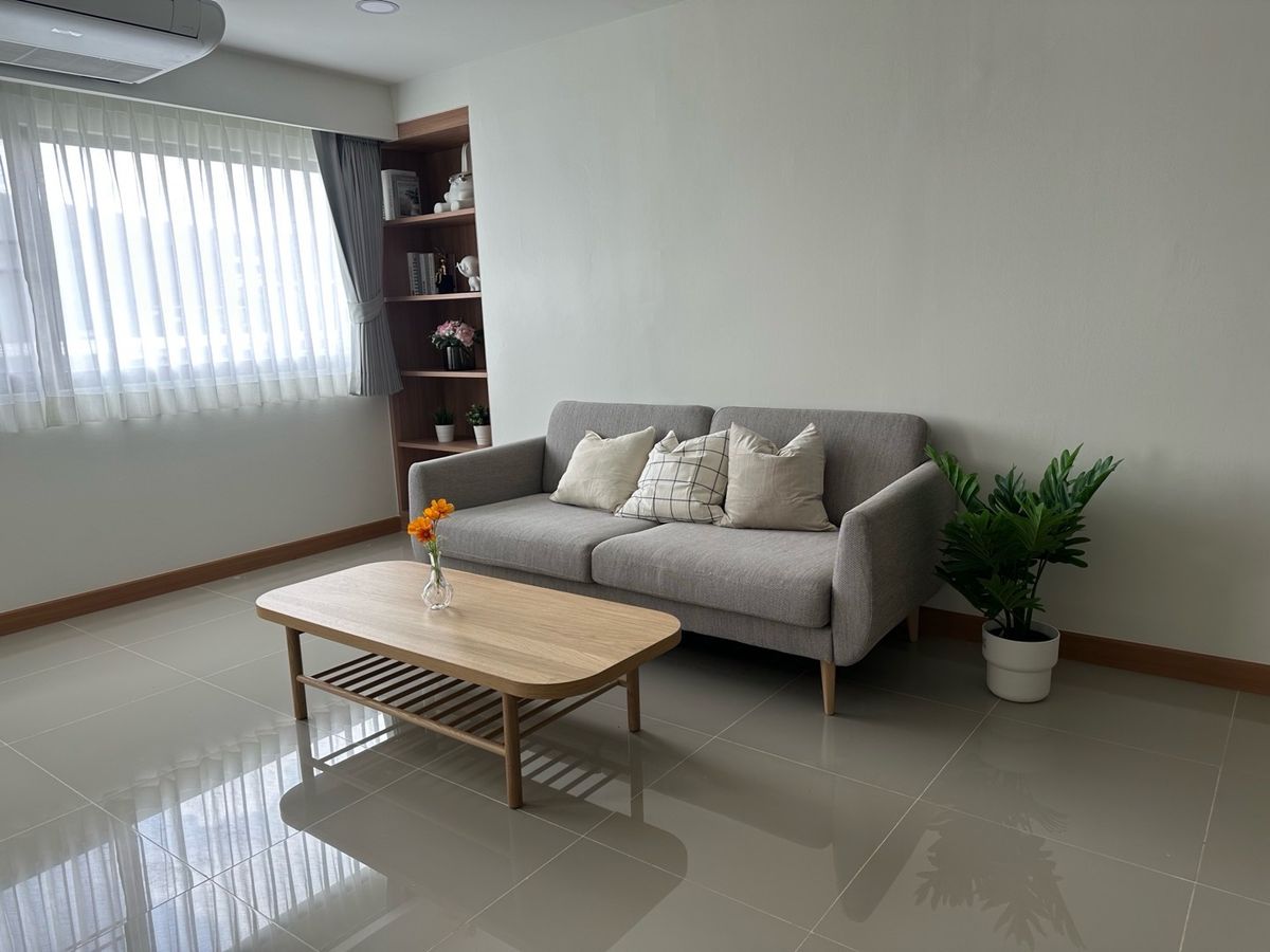 2Bed2Bath, beautiful, newly decorated in the whole room, TH/ENG/CN 2Bed2Bath, beautiful, newly decorated in the whole room, TH/ENG/CN