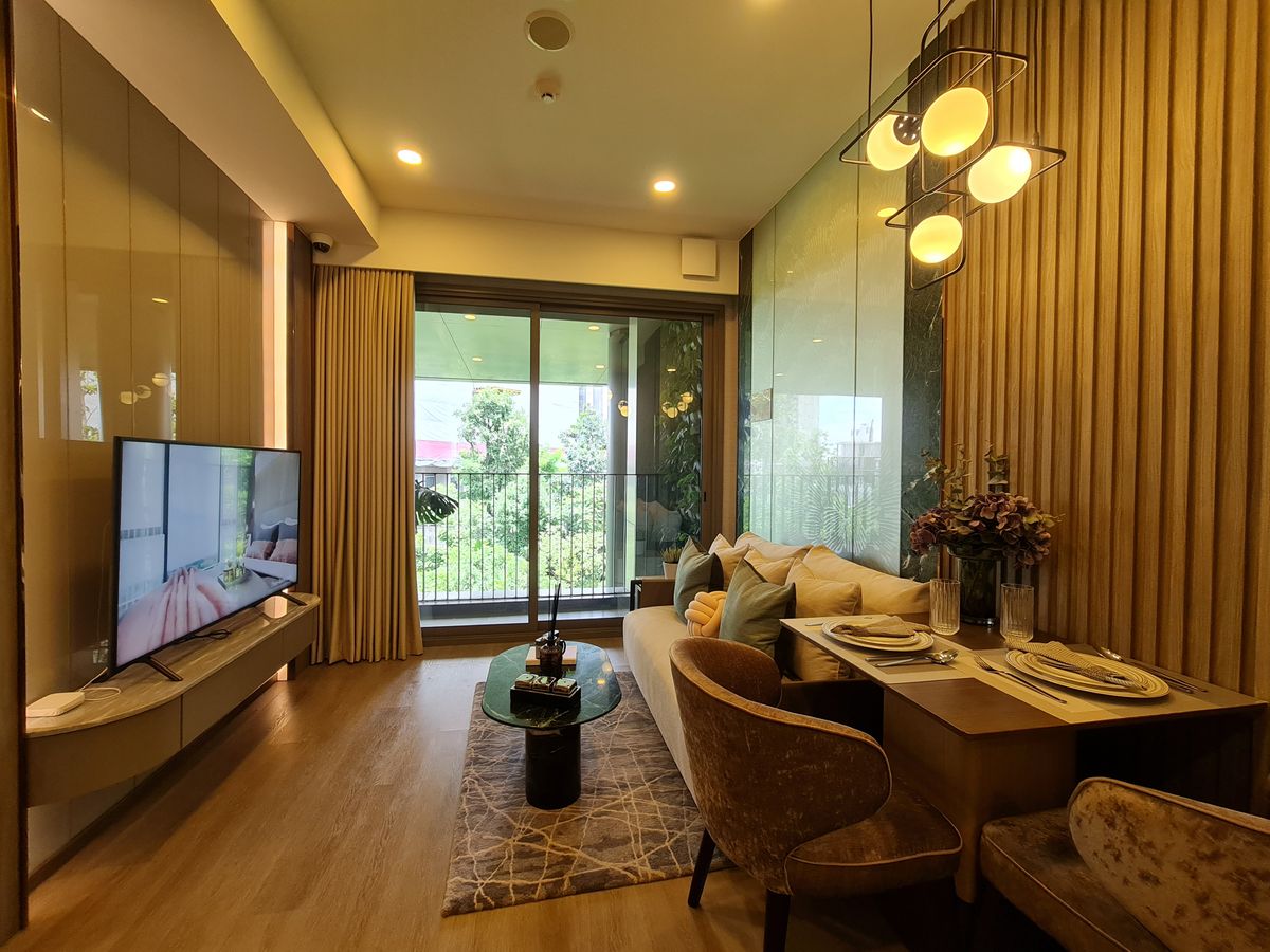 Sale Whizdom The Forestias 1 Bed 4.9 MB Special Price Sale Whizdom The Forestias 1 Bed 4.9 MB Special Price