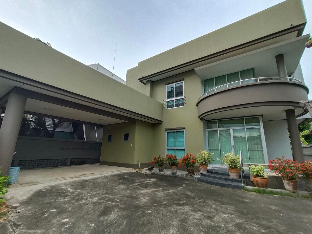 Selling cheap houses, Charan 12, near MRT Charan 13, can walk