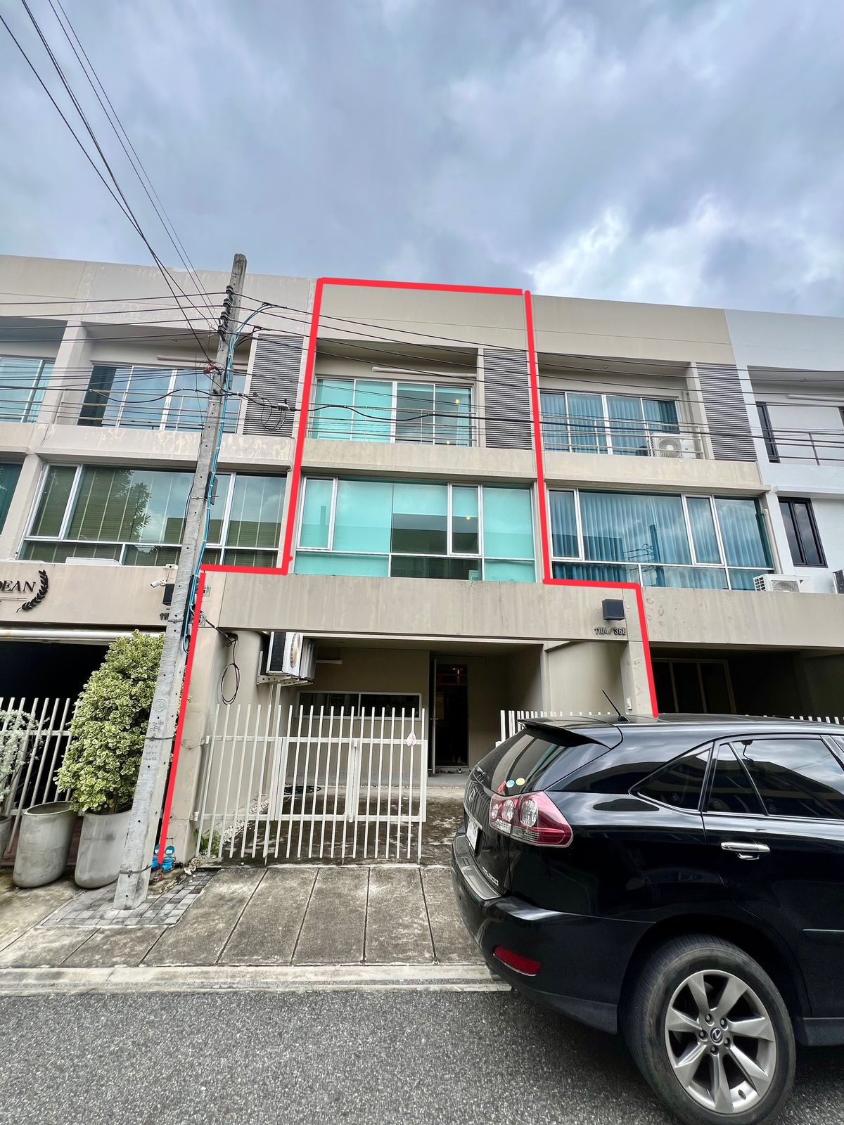 ขายทาวน์โฮม 3 ชั้น ทำเลดี ติดถนน – Noble Cube พัฒนาการ 