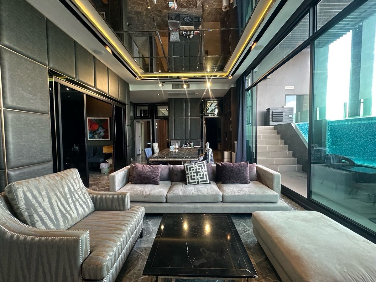 Rental : The Capital Ekkamai-Thonglor • 3 Bedroom 4 Bathroom • Size : 175 S.qm • 25th Floor