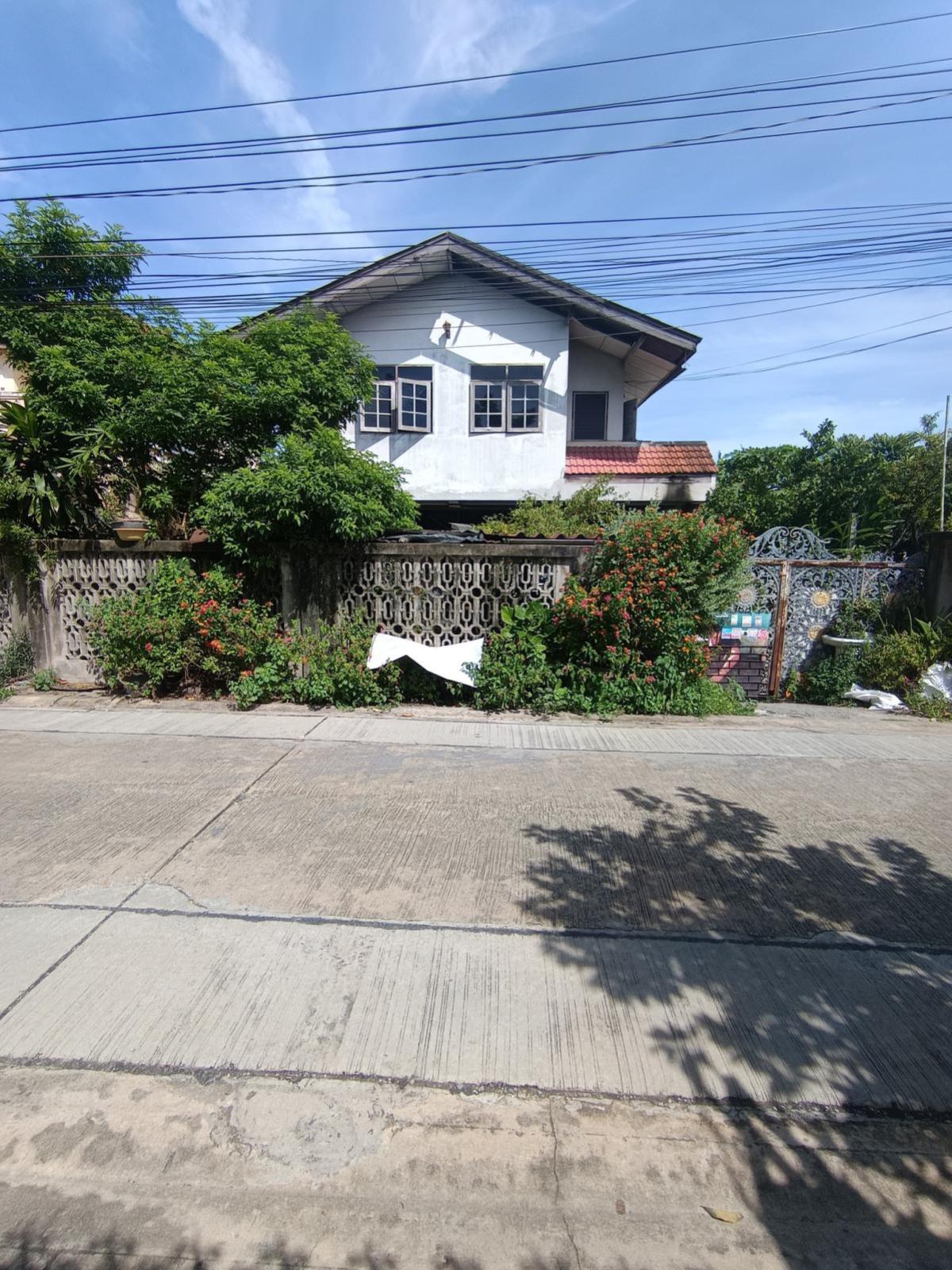 For Sale Land and building for sale Bang Waek 120 , Bang Phai , Bang Khae , Bangkok , CX-130193 For Sale Land and building for sale Bang Waek 120 , Bang Phai , Bang Khae , Bangkok , CX-130193