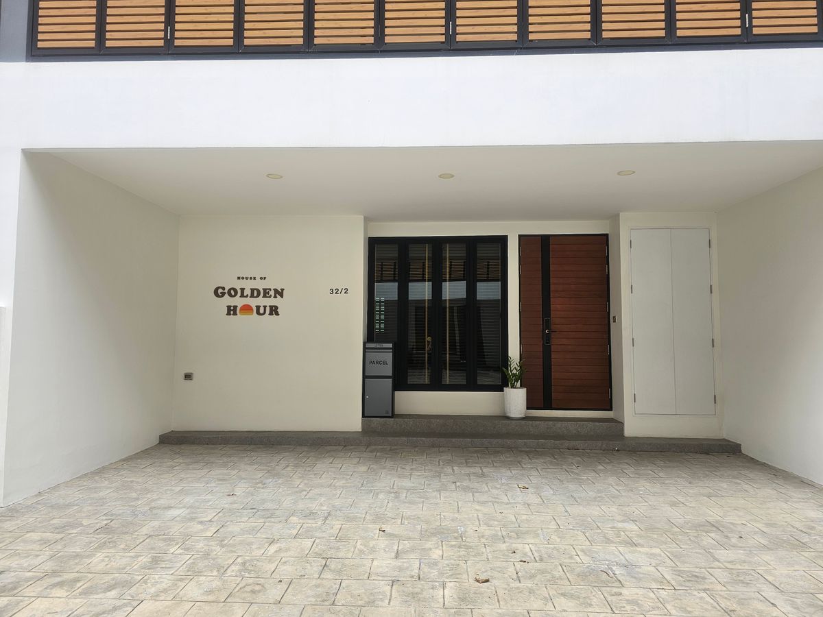 Newly created townhome Daily rental Short and long term Suitable for organizing sub -group activities or offices, highly private. In the heart of Ekkamai-Ram Inthra Newly created townhome Daily rental Short and long term Suitable for organizing sub -group activities or offices, highly private. In the heart of Ekkamai-Ram Inthra
