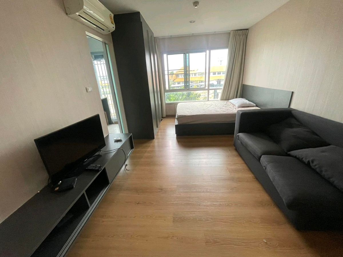 Condo for rent, Hall Mark, Chaengwattana 17, 4th floor, Building A, Size 24 sq.m., price 6500 baht, opposite Central. Next to the Central Station, Central Station and the main road, convenient to travel Condo for rent, Hall Mark, Chaengwattana 17, 4th floor, Building A, Size 24 sq.m., price 6500 baht, opposite Central. Next to the Central Station, Central Station and the main road, convenient to travel