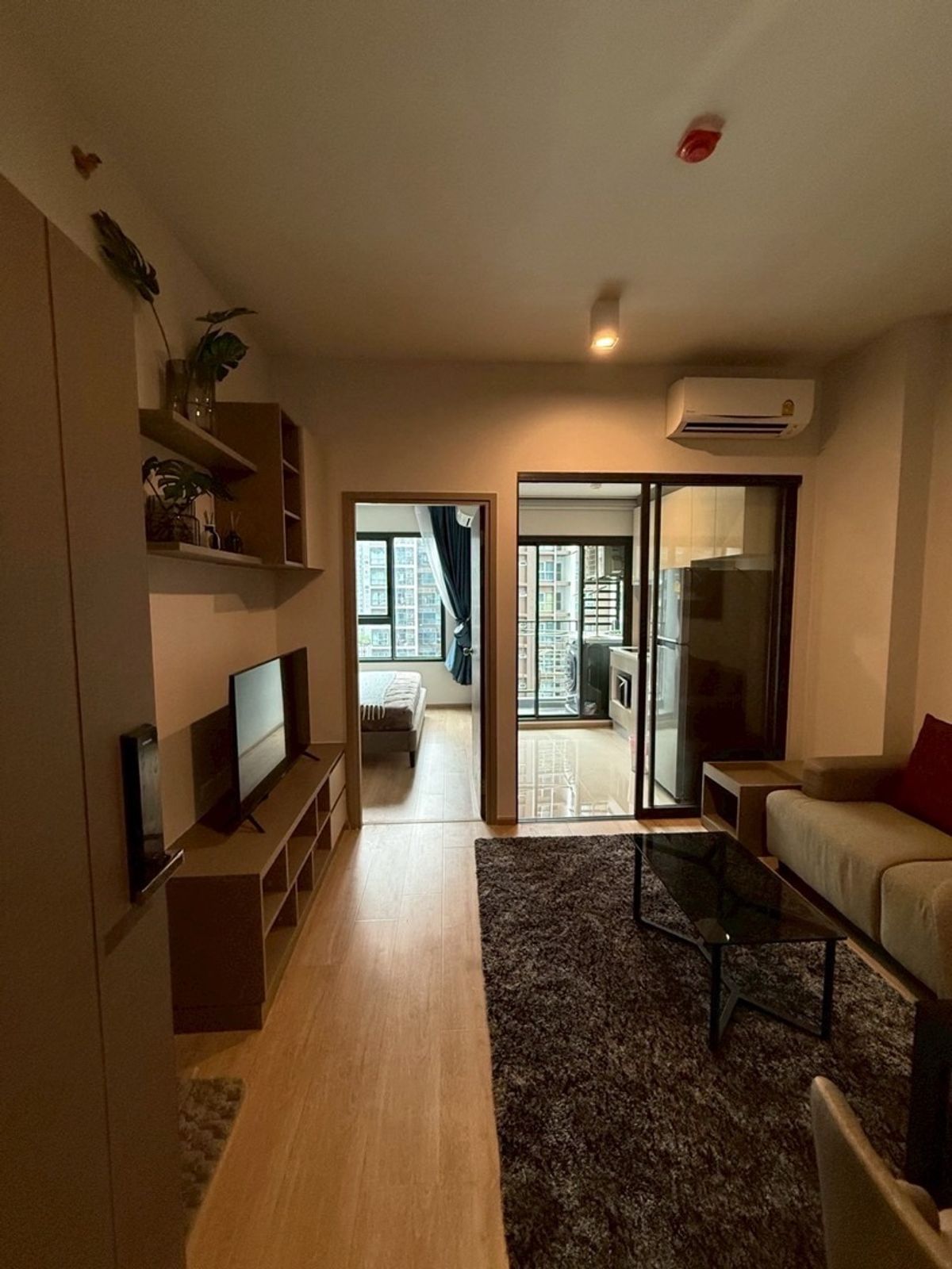 For rent ... IDO, Rama 9-Asoke 1 bedroom, 1 bathroom, kitchen closed 32 square meters, rent 22,000 baht/month For rent ... IDO, Rama 9-Asoke 1 bedroom, 1 bathroom, kitchen closed 32 square meters, rent 22,000 baht/month