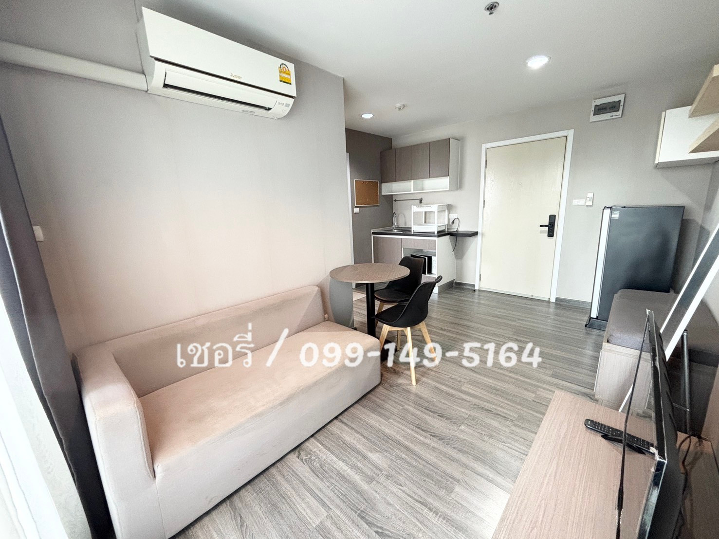 เช่าคอนโด The Trust Condo @ BTS Erawan ติดBTSเอราวัณ วิวสระว่ายน้ำ ลมดีมาก พร้อมเฟอร์นิเจอร์ครบๆ / โทร 099-149-5164 – รูปที่ 4