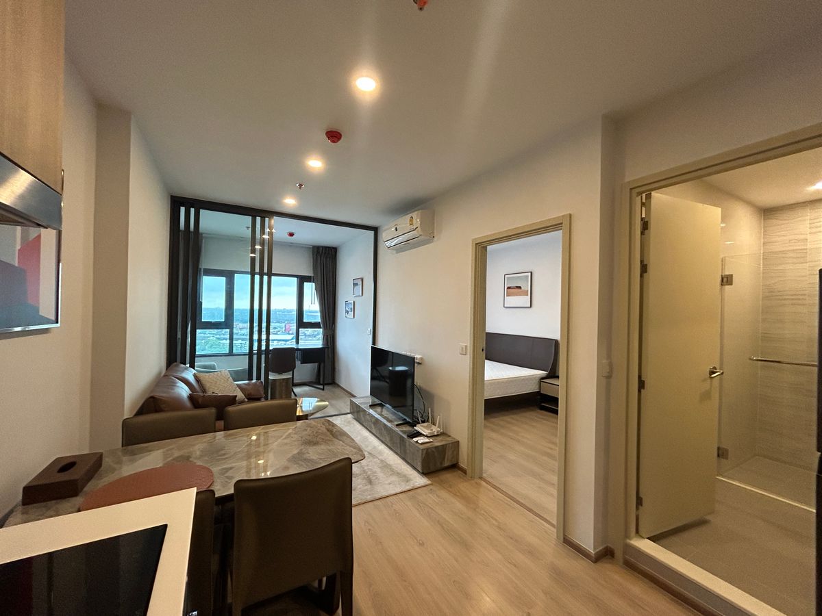 🚪Life Rama4-Asoke 🛏️ห้องสวย ✨มีหลายห้อง 🌐 ทำเลดี📍ชั้นสูง 🌤️วิวสวย 🛋️เฟอร์นิเจอร์ครบ 📺เครื่องใช้ไฟฟ้าครบ (ราคาพิเศษ)
