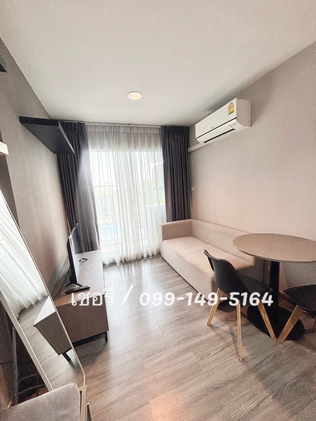 เช่าคอนโด The Trust Condo @ BTS Erawan ติดBTSเอราวัณ วิวสระว่ายน้ำ ลมดีมาก พร้อมเฟอร์นิเจอร์ครบๆ / โทร 099-149-5164 – รูปที่ 2