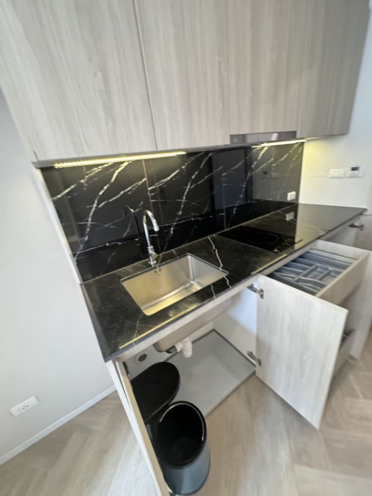 Hot deal : 1 Bedroom Duplex 1 Bath 39.65 SQ.M at Siamese Sukhumvit 48 – รูปที่ 4