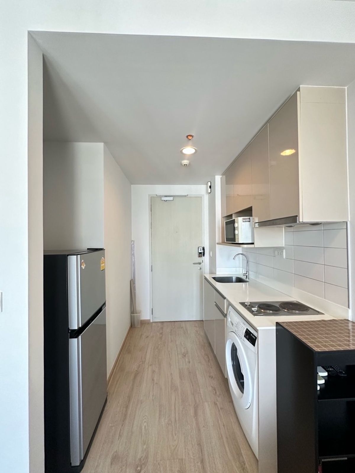 For Rent!! Ideo Q Ratchathewi 🌆 Ready to Move In | 💎 2 Bedrooms | 1 Bathroom | 47 sq.m. | Fully Furnished | 💰 Rent : 30,000 THB/month | 📞 Contact : Aomam (Agent) Tel./Line ID : 095-587-1692 WhatsApp : +66 95 587 1692 – รูปที่ 3