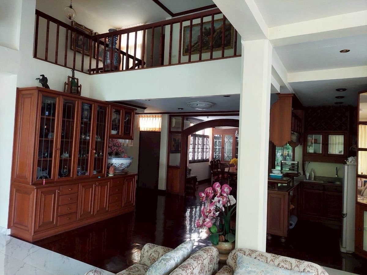 3 -storey house for sale, Soi Research, Land, 120 square wah | Usable area 600 sq.m. 3 -storey house for sale, Soi Research, Land, 120 square wah | Usable area 600 sq.m.