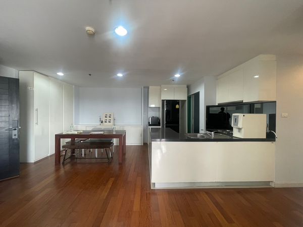 THE BEST UNIT ( FOR SALE )   2 BEDROOM  1 BATHROOM 77 SQ.M   -- CALL NOW 094-641-5974