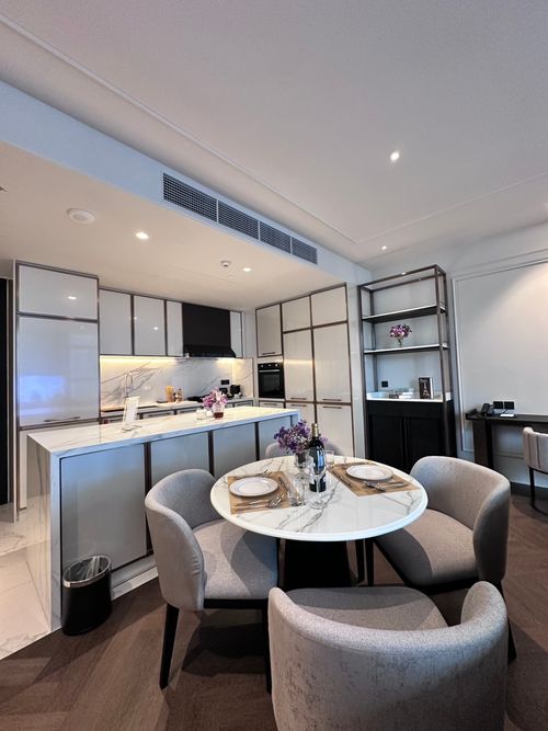 La Clef Exclusive Bangkok – French Hotel-Style Living in Sukhumvit 38 | 2-Bed from ฿210K