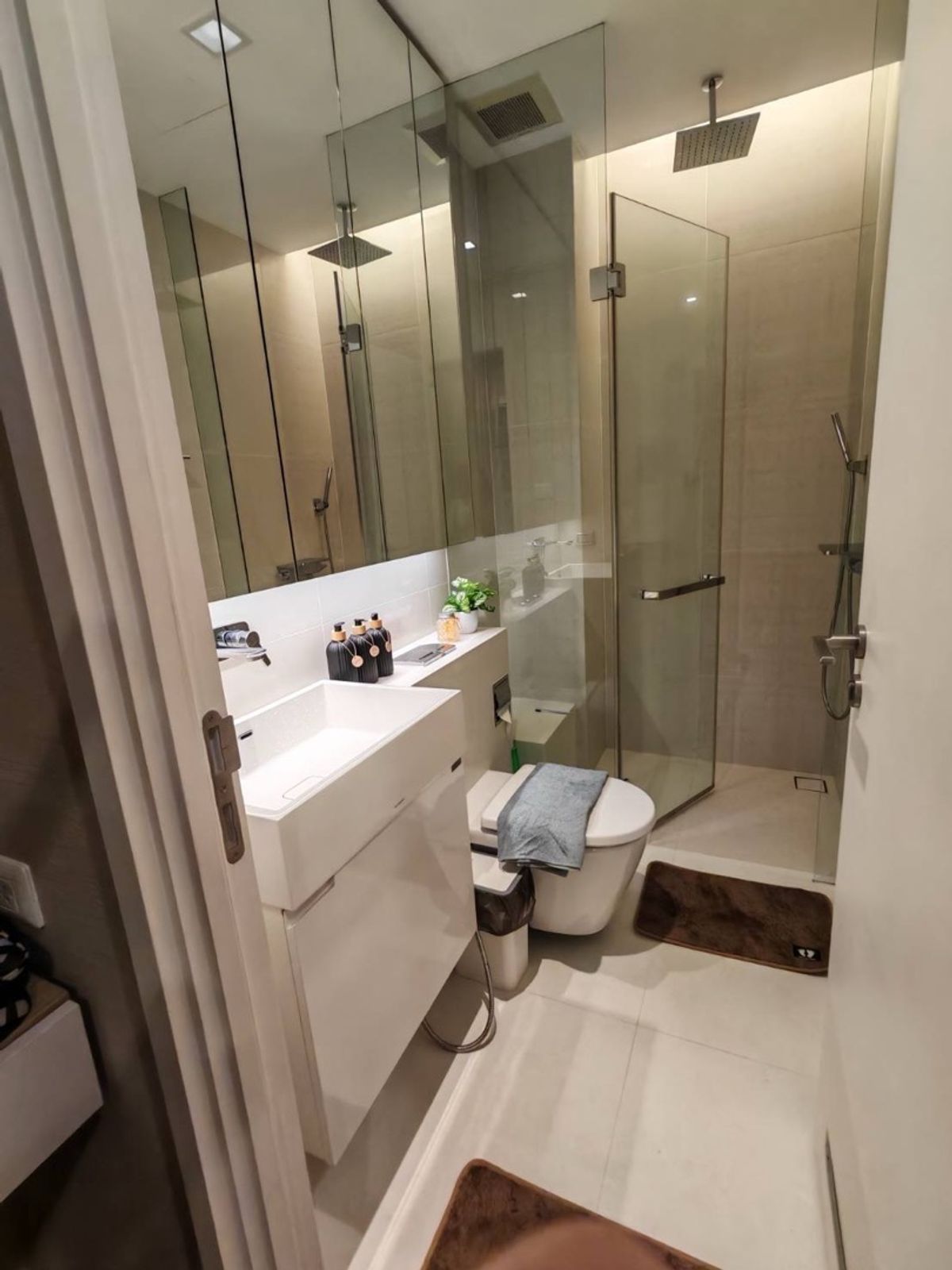 () รับเอเจ้นท์_ให้เช่าคอนโดใหม่ The Saint Residences 1-Bed ตกแต่งสวยพร้อมอยู่ (MRT พหลโยธิน, BTS ห้าแยกลาดพร้าว) ชั้นสูง วิวสวยมาก เฟอร์&คช.ไฟฟ้าจัดเต็ม – รูปที่ 4